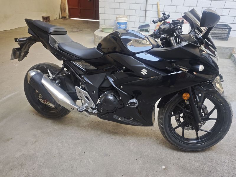 二手豪爵铃木GSX250R