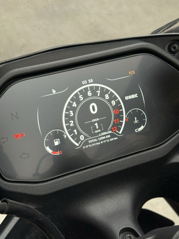 二手贝纳利龙卷风 Tornado 552R