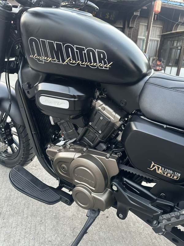 二手QJMOTOR闪300