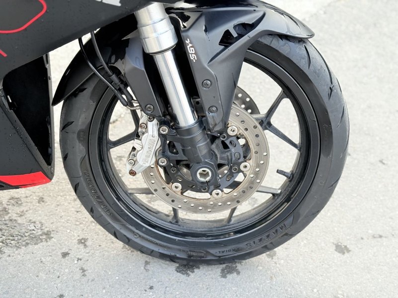 二手贝纳利龙卷风 Tornado 302R