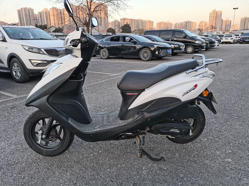 二手新大洲本田NS125D