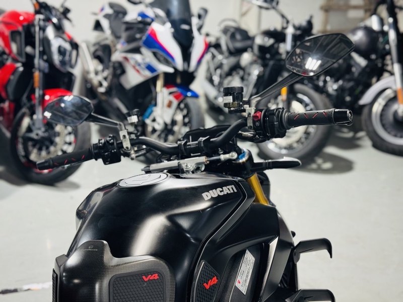 二手杜卡迪Street Fighter V4