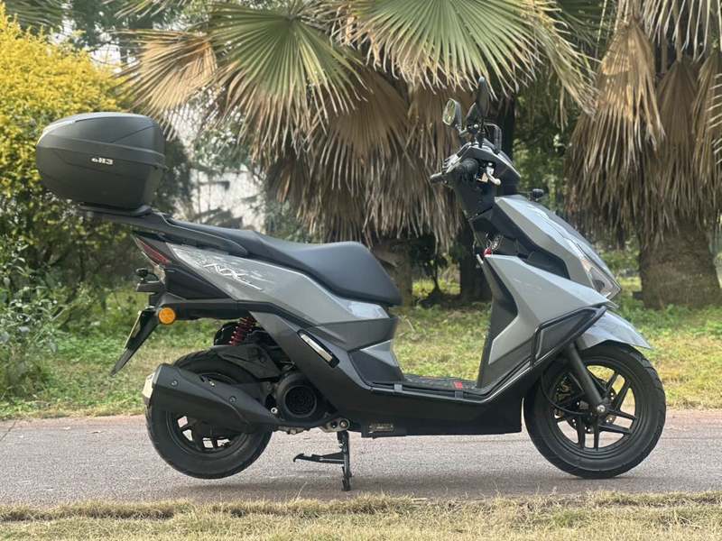 二手五羊本田NX125