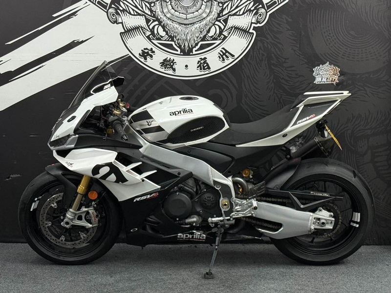 二手阿普利亚RSV4