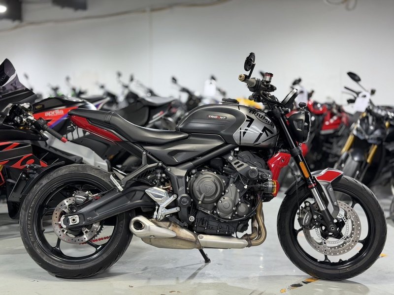 二手凯旋Trident 660