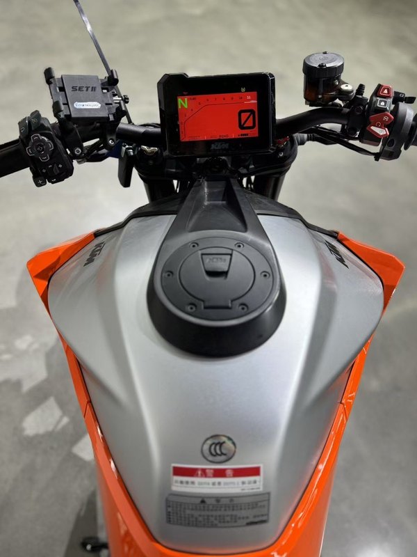 二手KTMR2R1290 Super Duke
