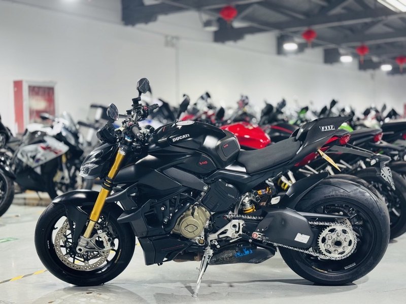 二手杜卡迪Street Fighter V4