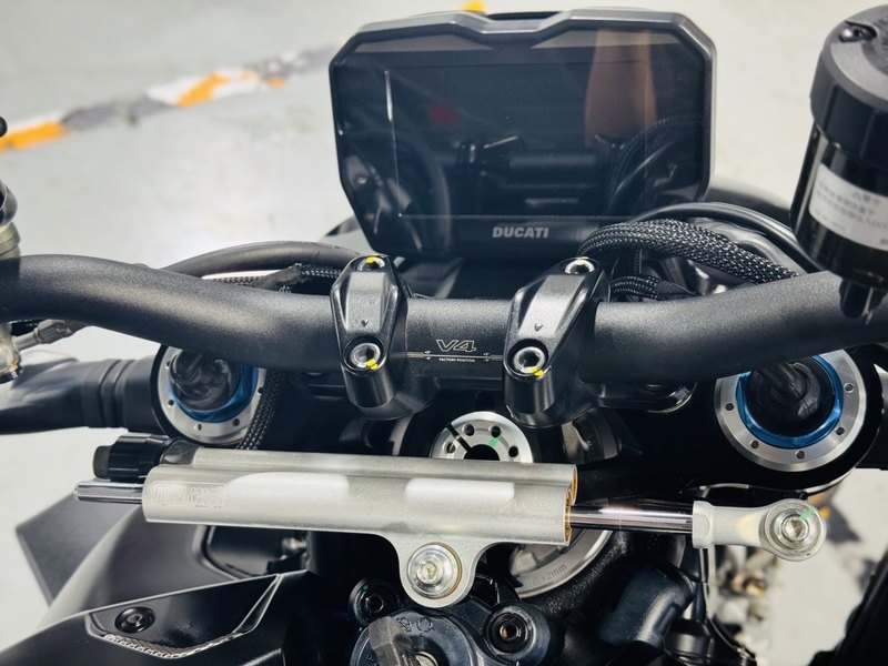 二手杜卡迪Street Fighter V4