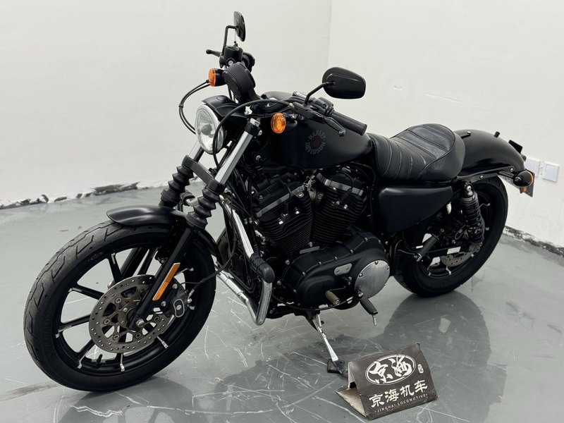 二手哈雷戴维森Iron883 硬汉