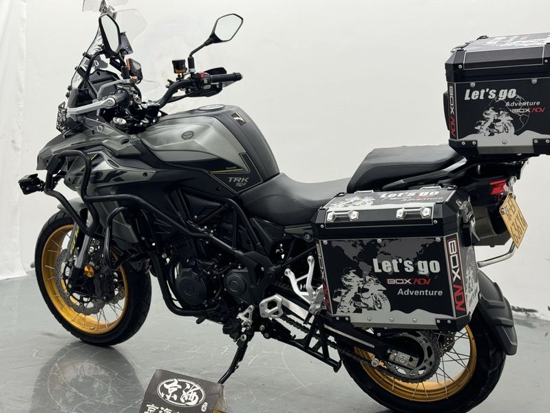 二手贝纳利金鹏 TRK502