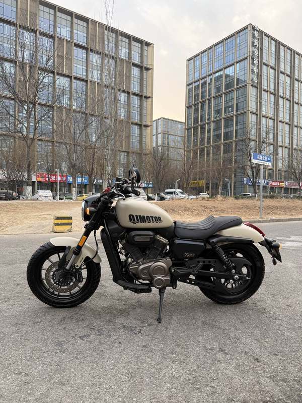 二手QJMOTOR闪300