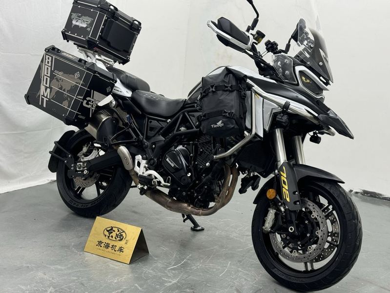 二手贝纳利TRK702