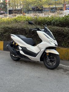 二手五羊本田PCX