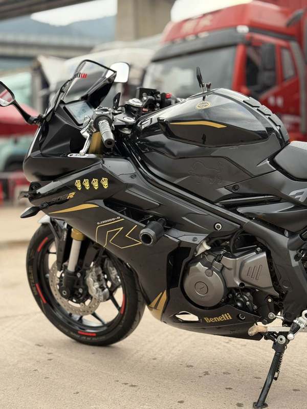 二手贝纳利龙卷风 Tornado 302R