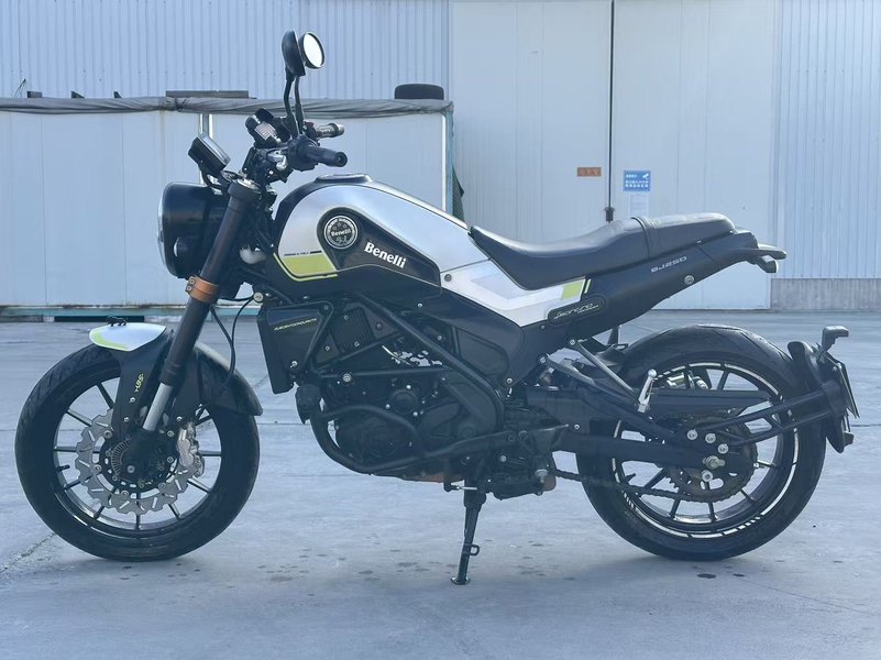 二手贝纳利幼狮 Leoncino 250