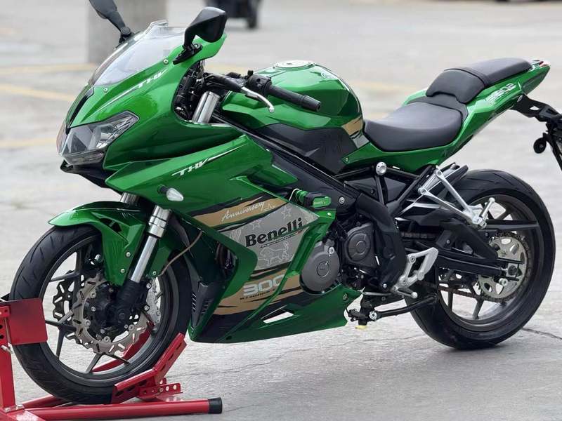 二手贝纳利302 Touring