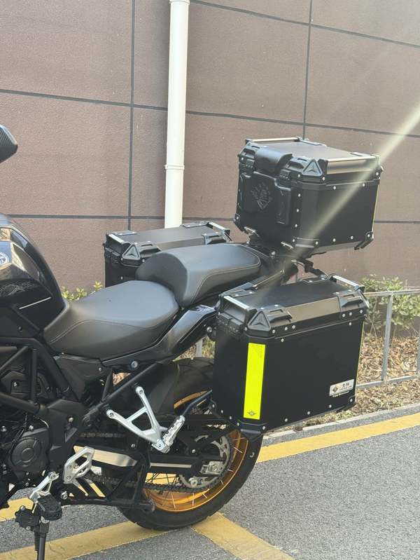 二手贝纳利金鹏 TRK502