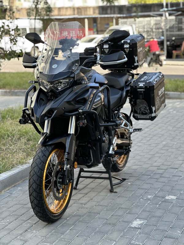 二手贝纳利TRK552