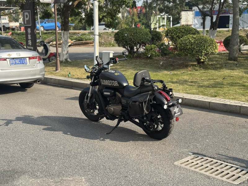 二手QJMOTOR闪300