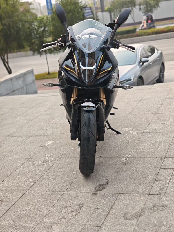 二手贝纳利龙卷风 Tornado 302R