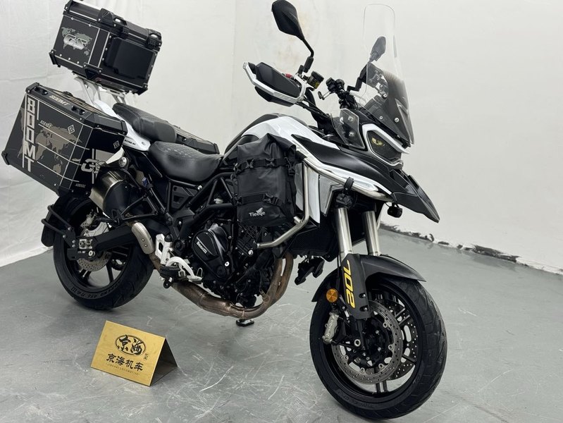 二手贝纳利TRK702