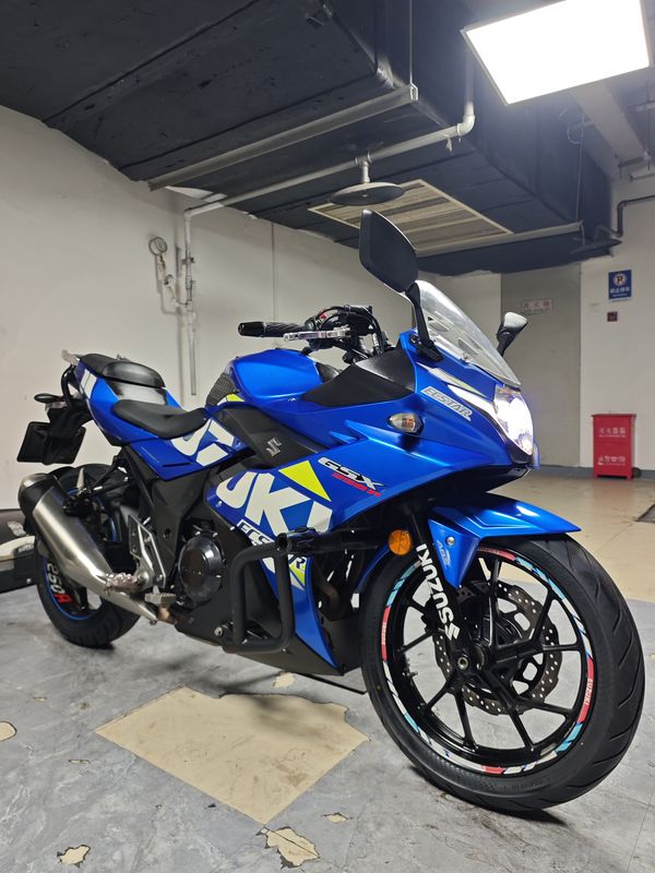 二手豪爵铃木GSX250R