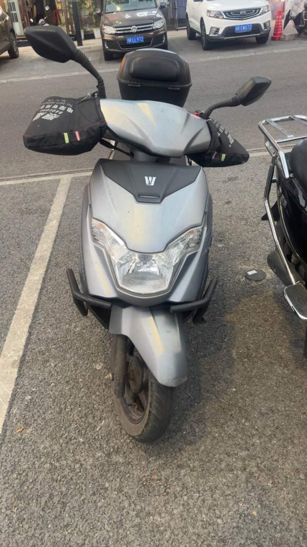 二手豪爵虎鲨VX125