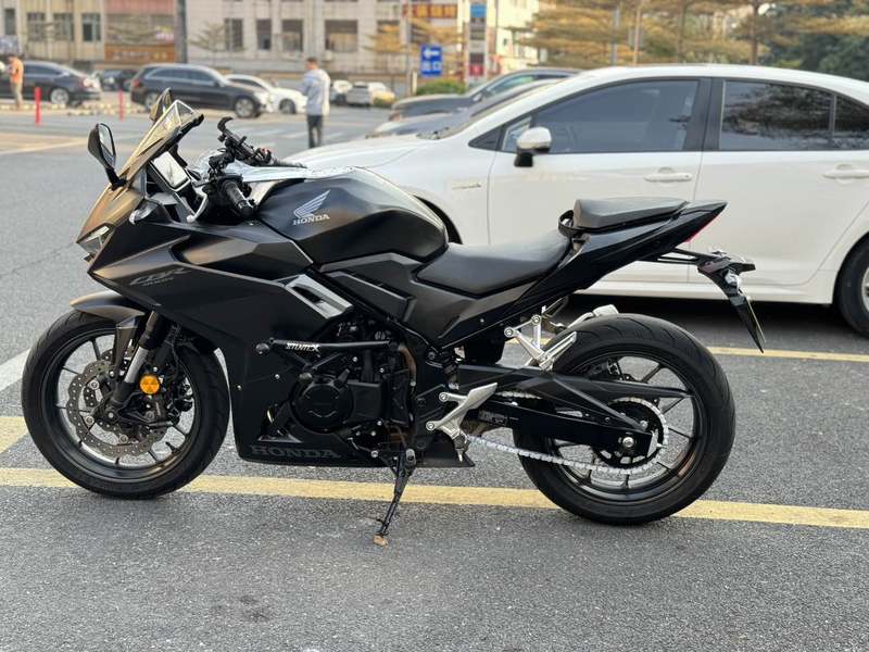 二手本田CBR400R