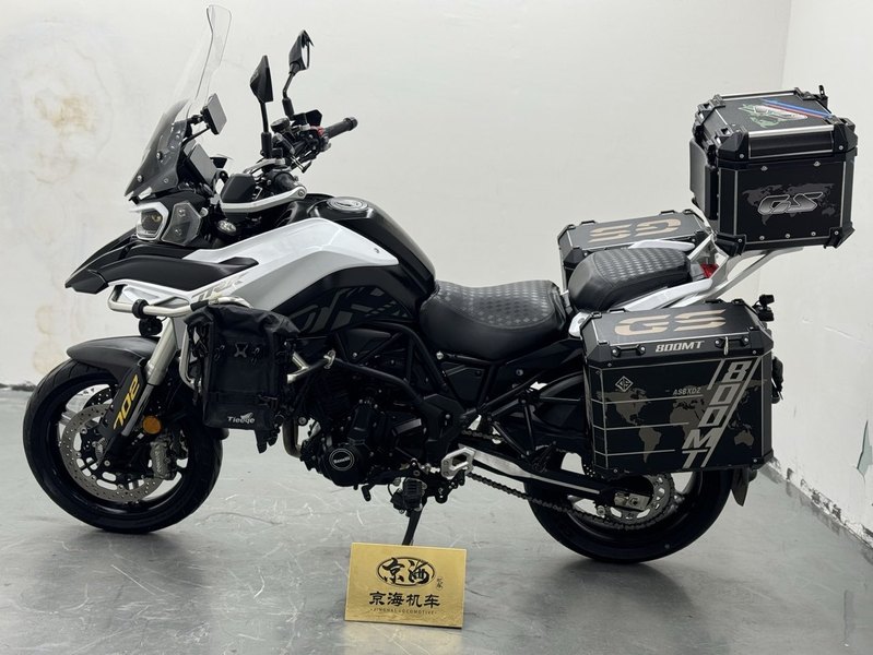 二手贝纳利TRK702