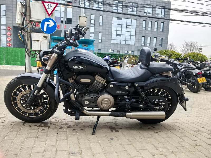 二手奔达Rock300 灰石