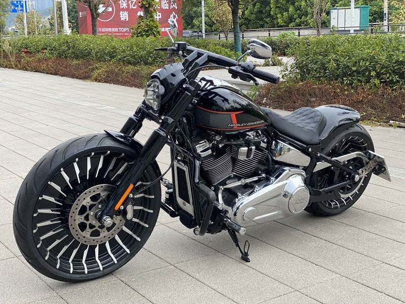 二手哈雷戴维森突破者 Breakout