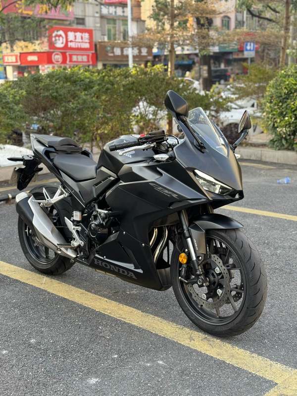 二手本田CBR400R