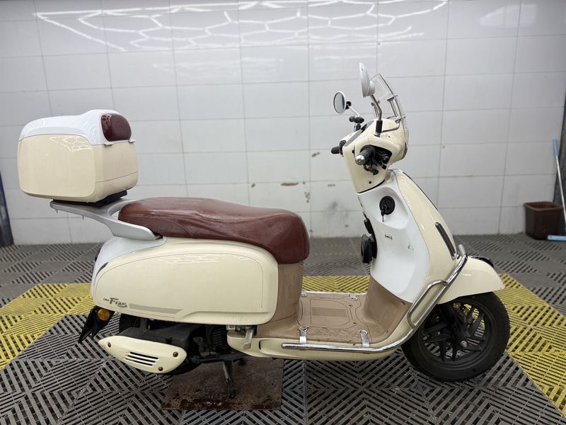 二手五羊本田NWF125