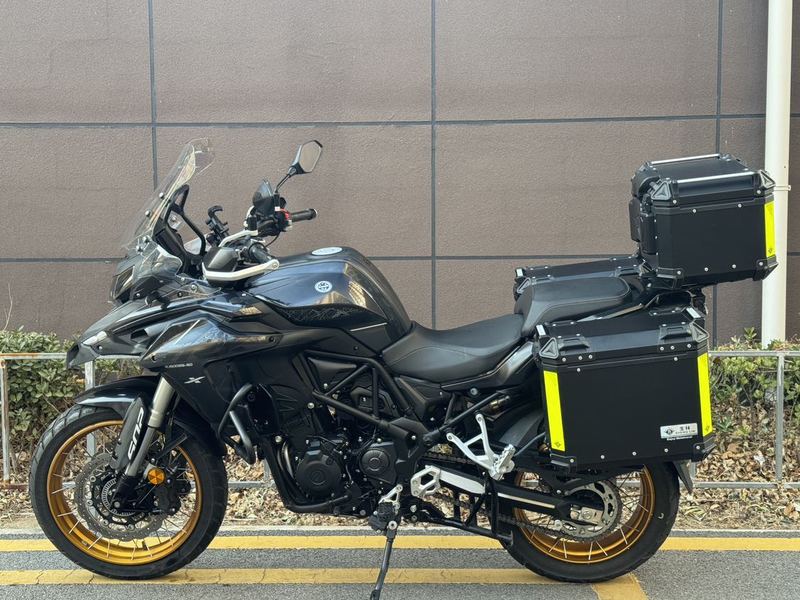 二手贝纳利金鹏 TRK502