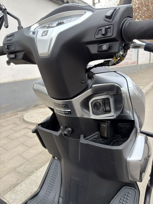 二手五羊本田NPF125