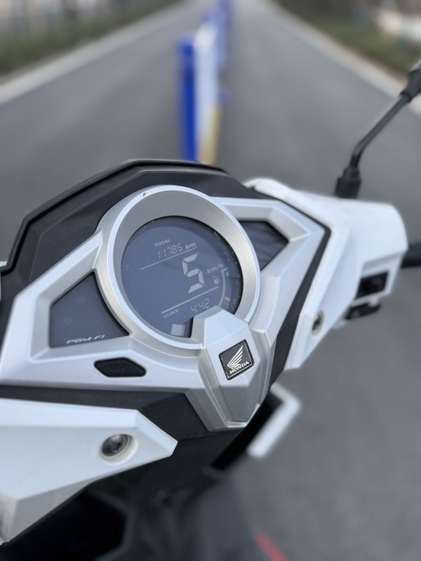 二手新大洲本田裂行 RX125Fi