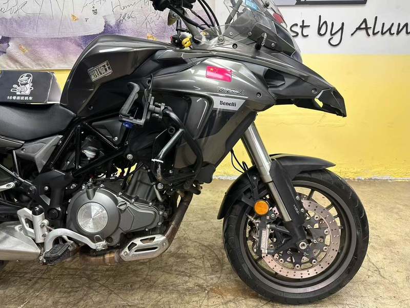 二手贝纳利金鹏 TRK502