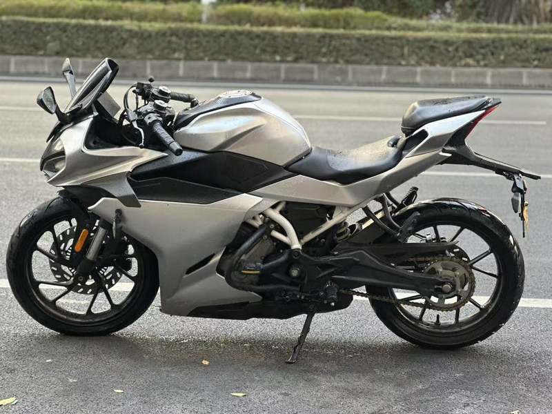 二手春风250SR