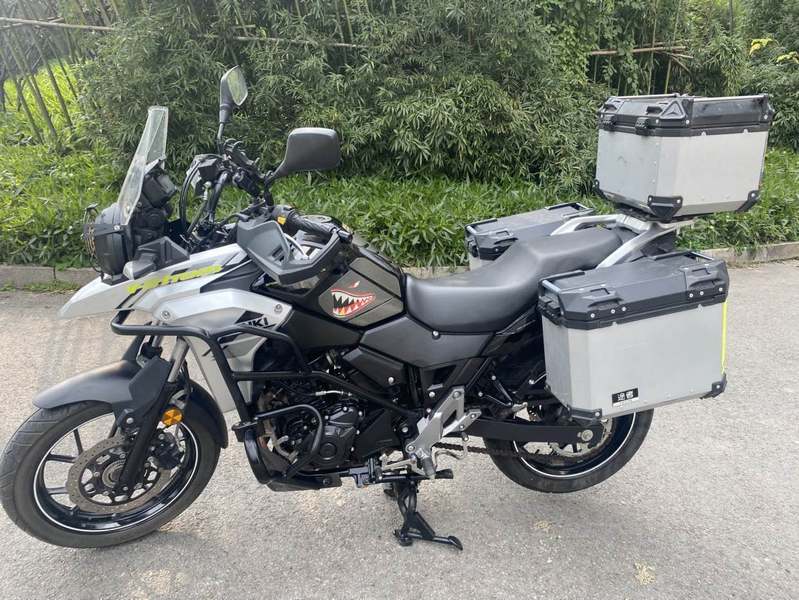 二手豪爵铃木DL250