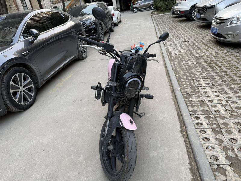 二手贝纳利幼狮 Leoncino 150