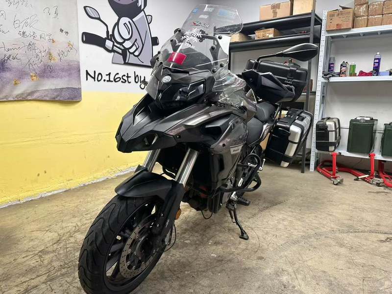 二手贝纳利金鹏 TRK502