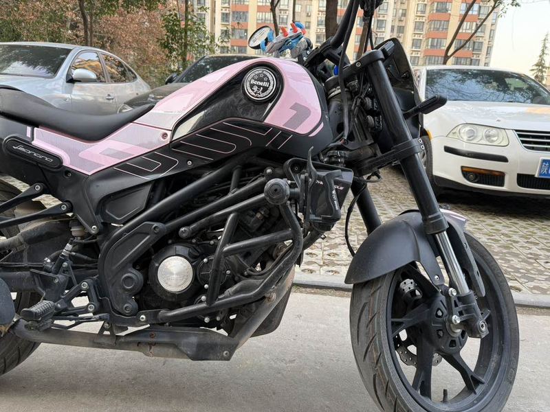 二手贝纳利幼狮 Leoncino 150