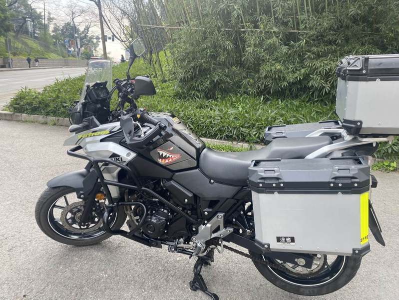 二手豪爵铃木DL250