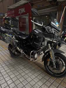 二手贝纳利TRK702