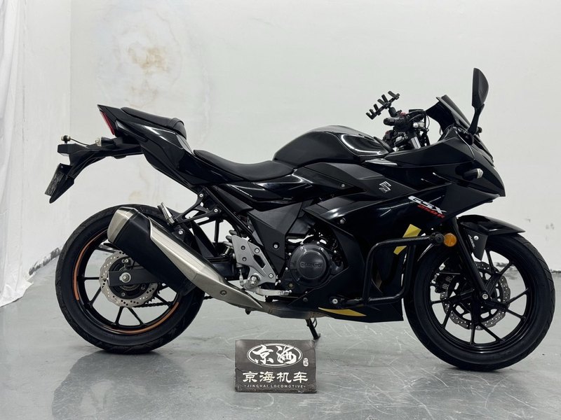 二手豪爵铃木GSX250R