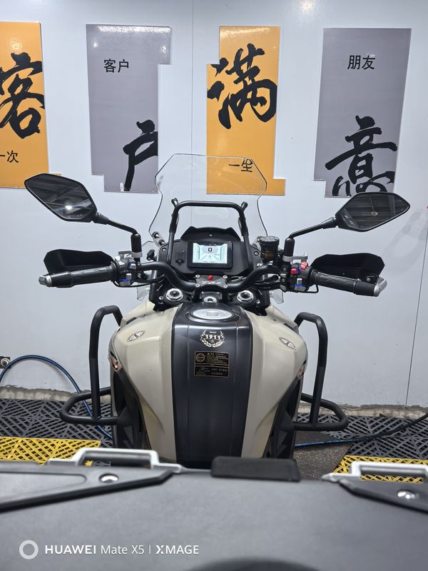 二手贝纳利TRK552