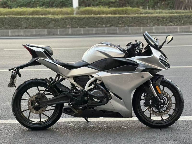 二手春风250SR