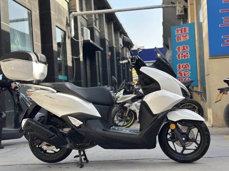 二手五羊本田NWT150