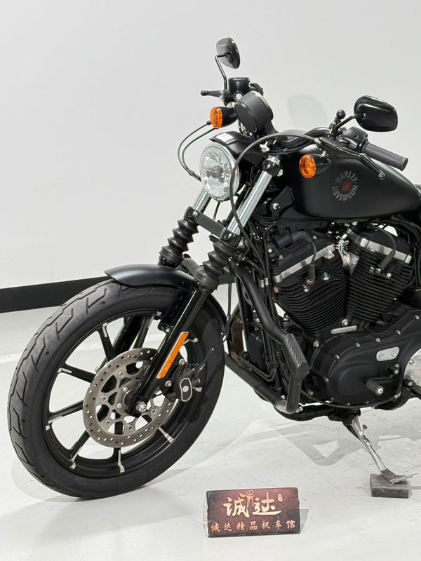 二手哈雷戴维森Iron883 硬汉