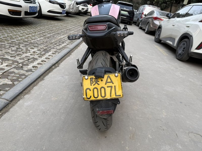 二手贝纳利幼狮 Leoncino 150